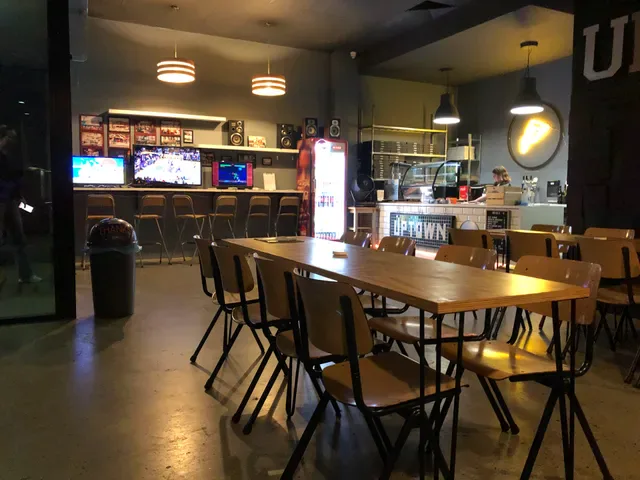 Uptown Pizza