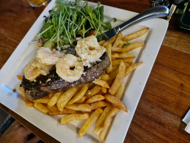 Avocados Bar & Café