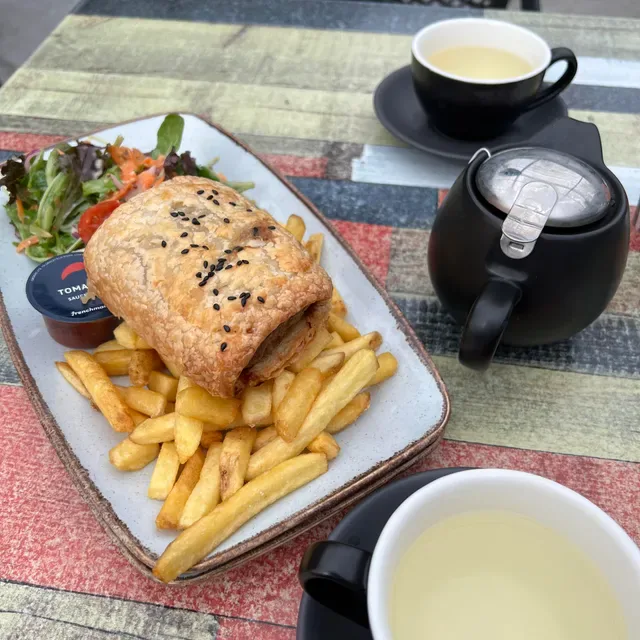 Lakeview Cafe