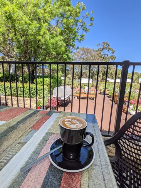 Lakeview Cafe