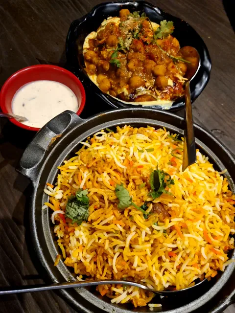 Curry Munchers