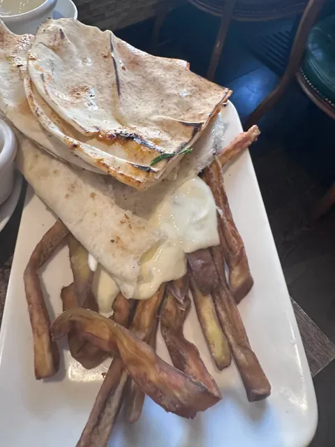 Shesh Besh Restaurant & Cafe