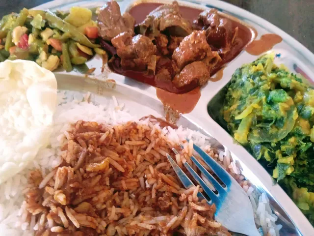 Yaal Cafe