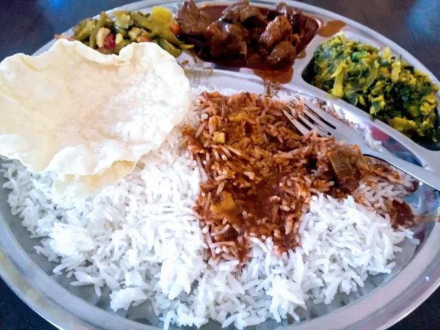 Yaal Cafe