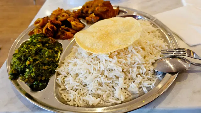 Yaal Cafe