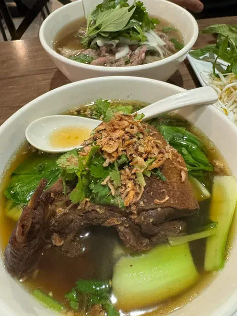 Viet Hong Vietnamese Restaurant