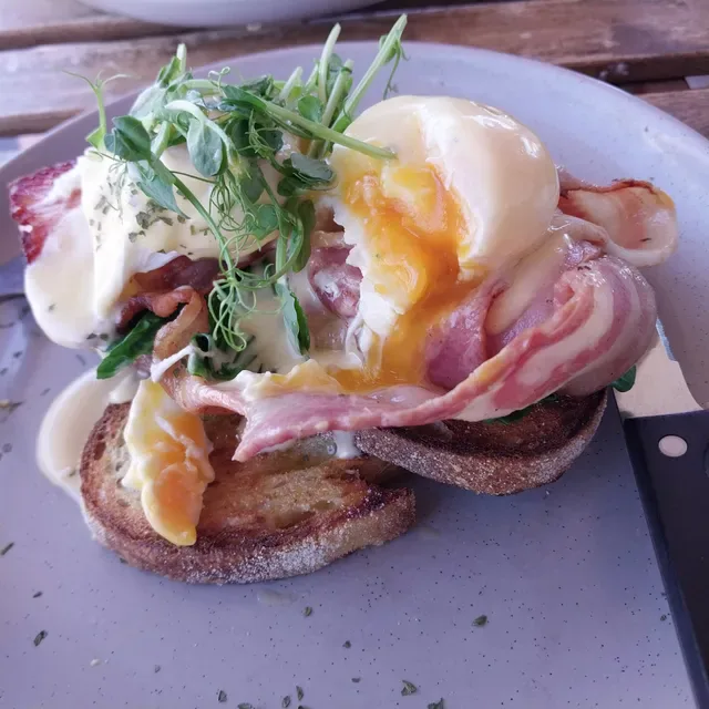 Mrs. S Café
