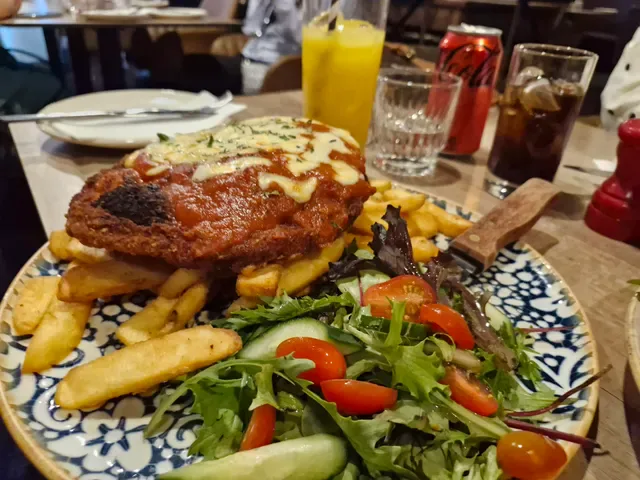 Rifos - Cafe | Restaurant | Pizzeria