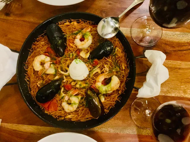 Una Més