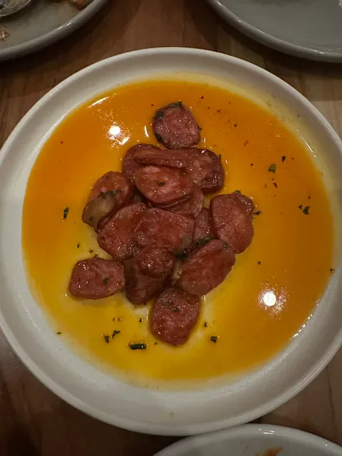 Una Més