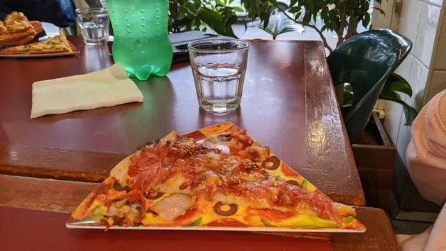 Centrepoint Pizza