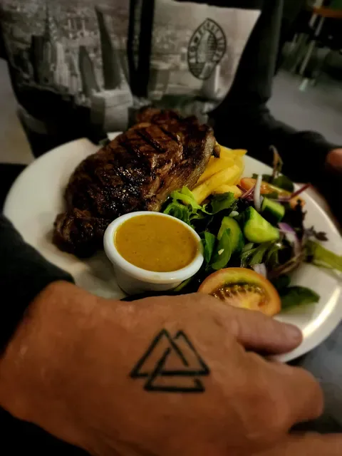 Midland Tavern Bar & Grill