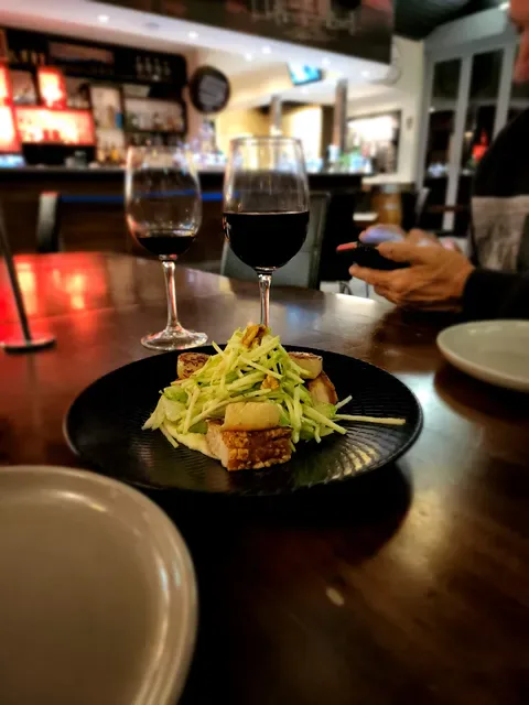 Midland Tavern Bar & Grill