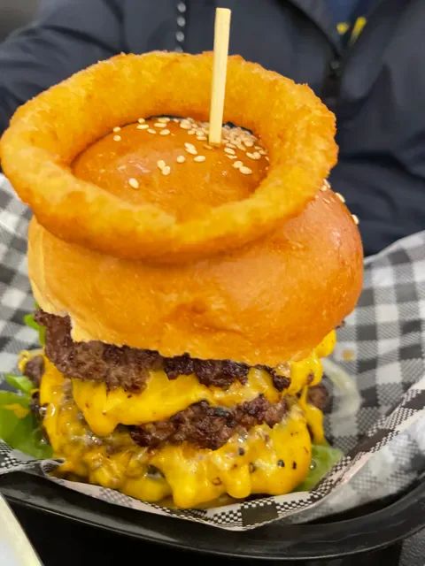 Flame 400 Burger Cafe