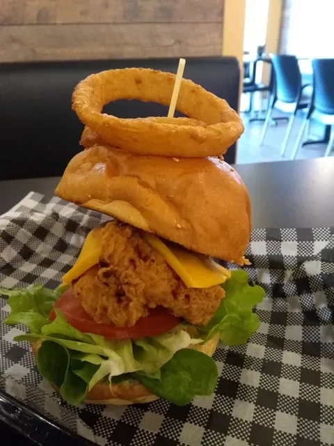 Flame 400 Burger Cafe