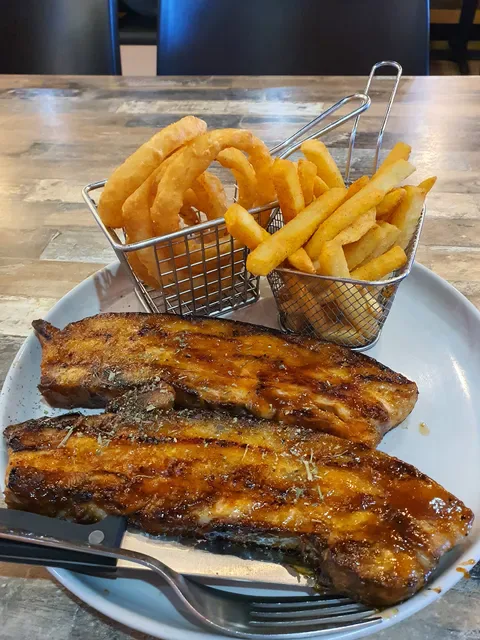 Flame 400 Burger Cafe