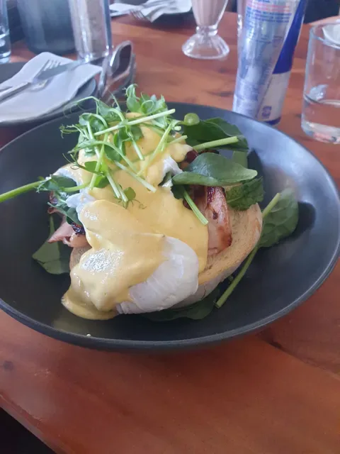The Russell Inn Bar & Restaurant