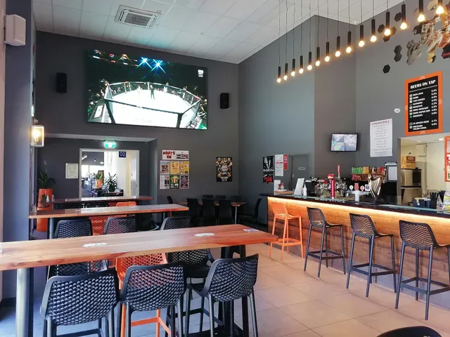 The Russell Inn Bar & Restaurant
