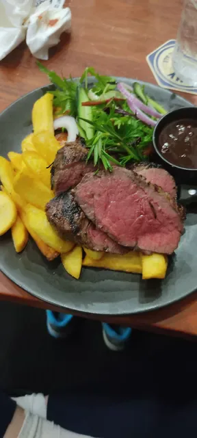 The Russell Inn Bar & Restaurant