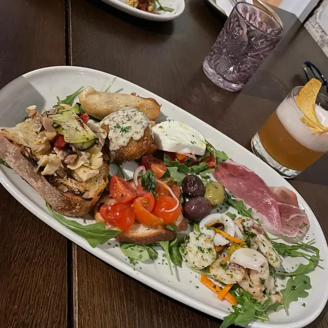 Compa Mt Hawthorn