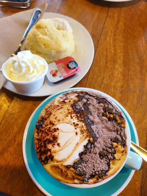 Secondeli Cafe