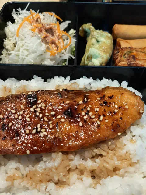 Yuzu Kaiten Sushi