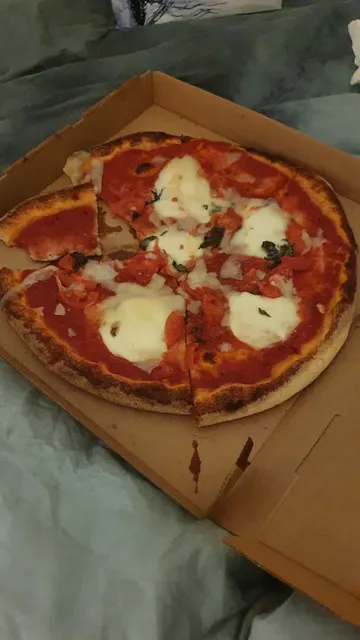 Mastro Pizza