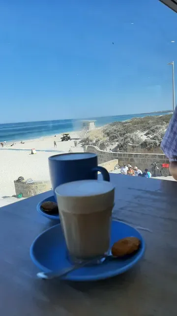 Swell Mullaloo Beach