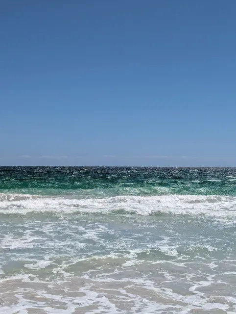Swell Mullaloo Beach