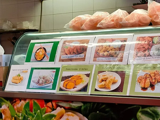 Noodlers Noodle Sushi