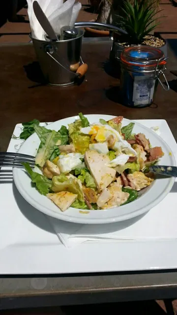The Artisan Mundaring Bakery Cafe
