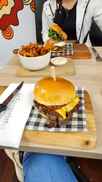 Burgermeister by Fusion