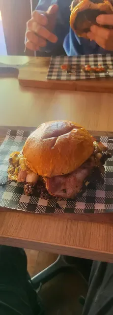 Burgermeister by Fusion