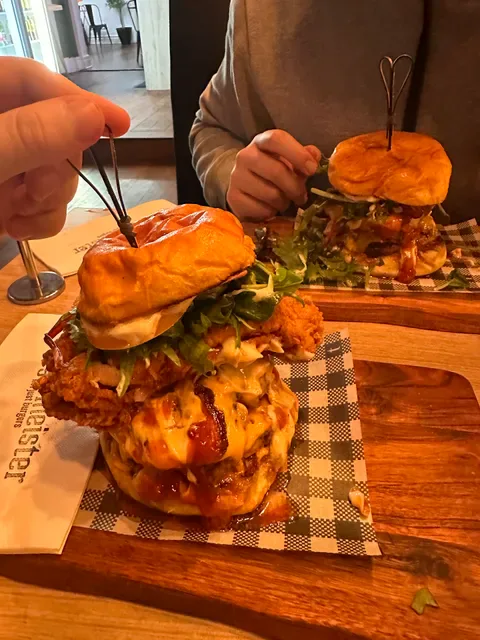 Burgermeister by Fusion