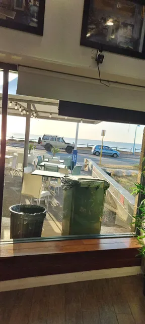 Beachcombers Fish n Chips and Burgers