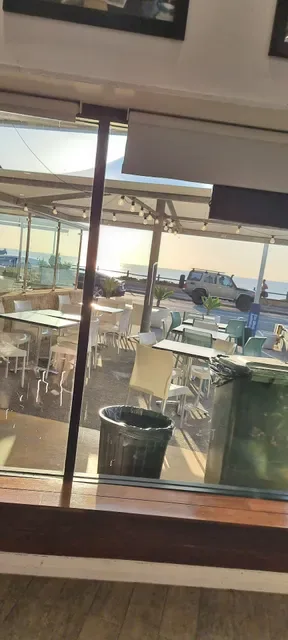 Beachcombers Fish n Chips and Burgers