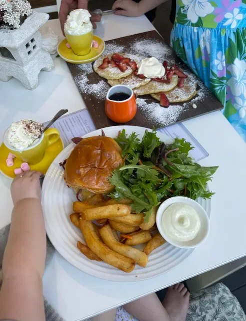 Beachpoint Cafe
