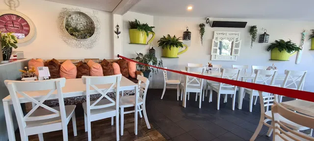 Beachpoint Cafe