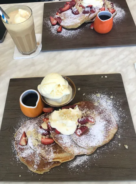 Beachpoint Cafe