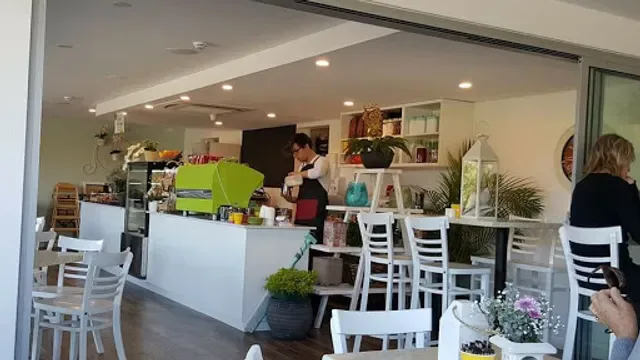 Beachpoint Cafe