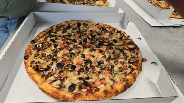 Stones Pizza