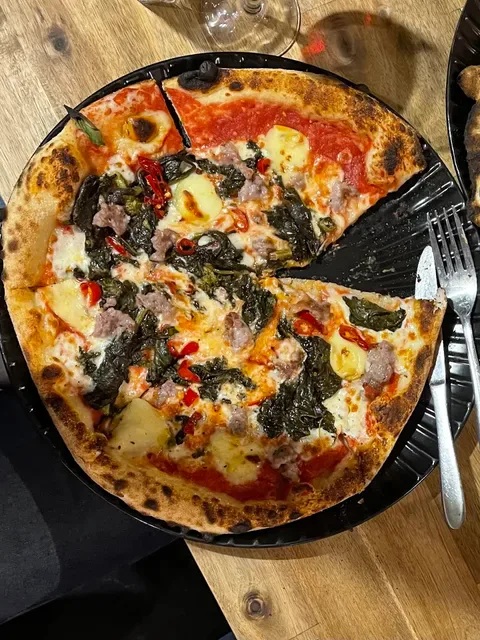 Zuccaro Trattoria Pizza Bar