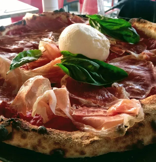 Zuccaro Trattoria Pizza Bar