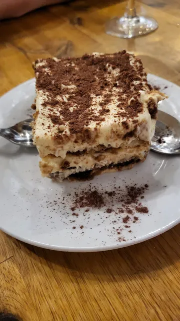 Zuccaro Trattoria Pizza Bar
