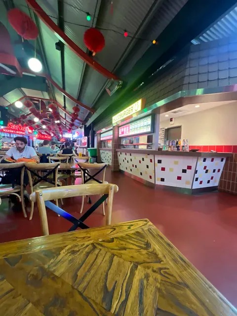 Hoodburger Northbridge