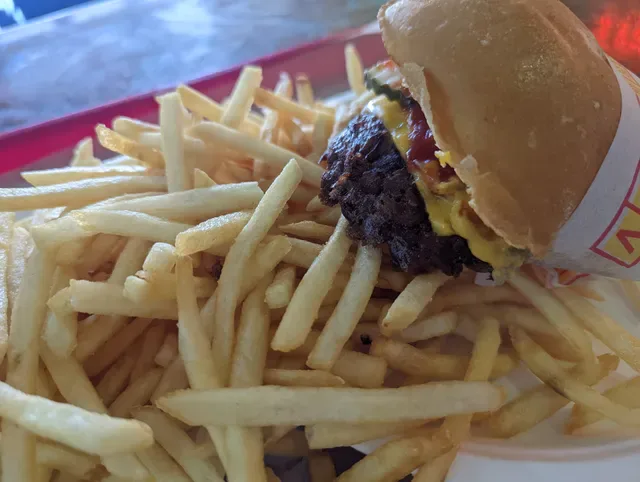 Hoodburger Northbridge