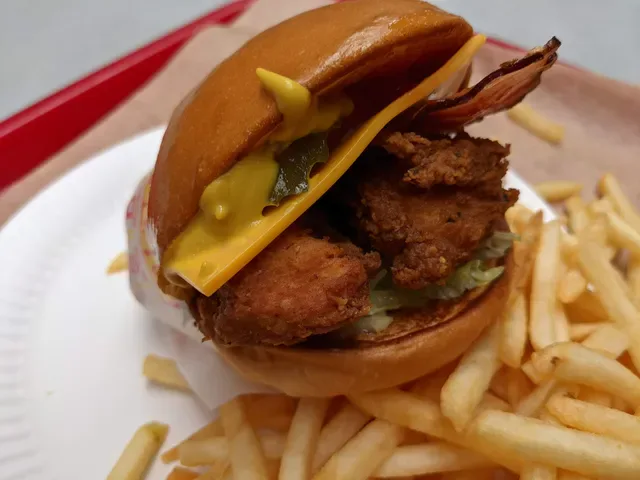 Hoodburger Northbridge