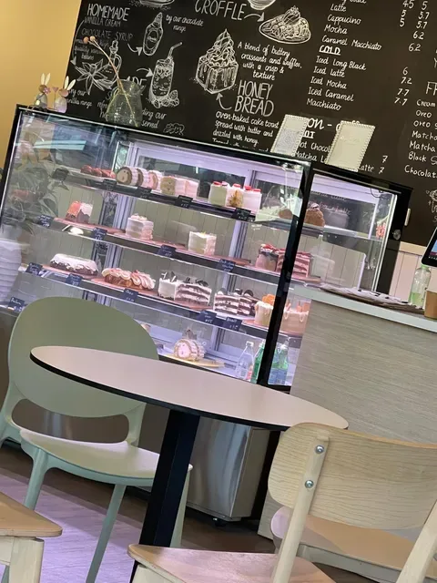 Tiara Dessert Cafe