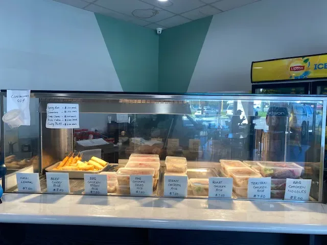 G'Fun Cafe - Famous Chicken Rice