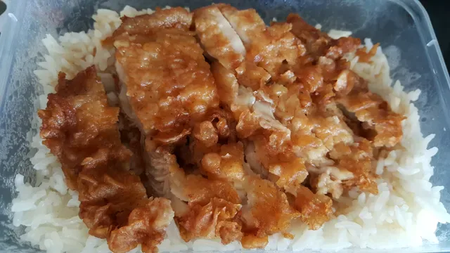 G'Fun Cafe - Famous Chicken Rice
